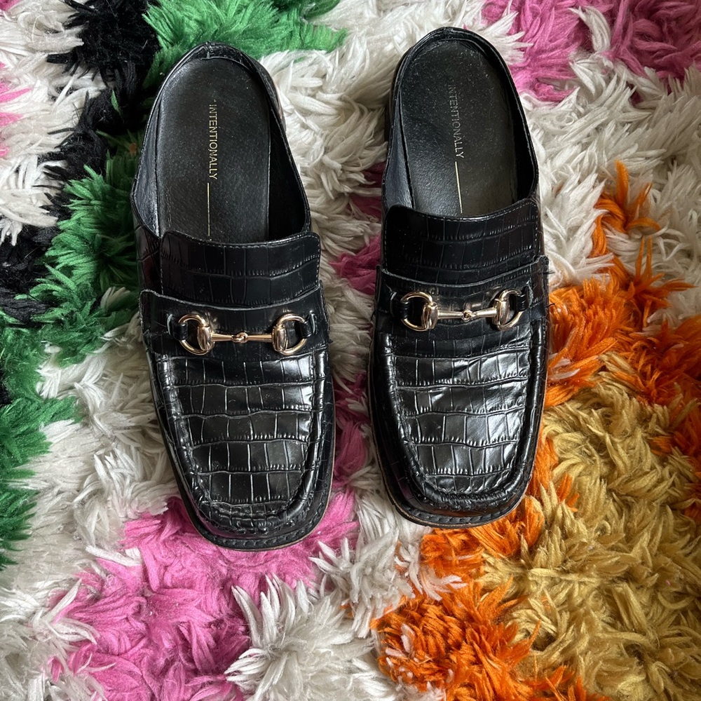 Intentionally Blank Kowloon lug sole loafer